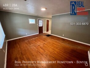 Building Photo - Beautiful 4 bed 2 bath Home in NLR!