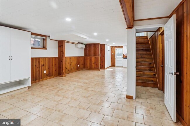 Building Photo - 4406 Rosedale Ave