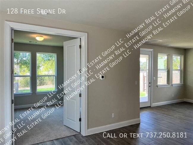 Building Photo - 128 Free Stone Dr