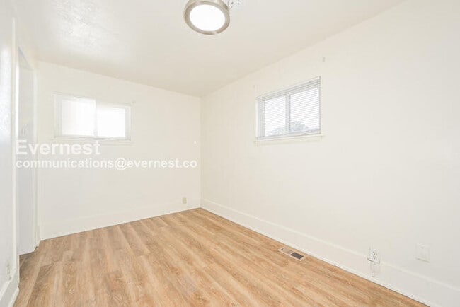 Building Photo - 4902 Meade St