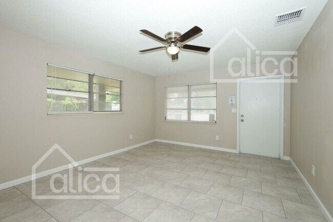Building Photo - 2242 Willie Mays Pkwy