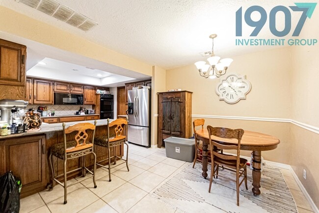 Building Photo - 4405 Manchester Ct