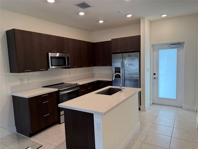 Building Photo - 8301 NW 41st St