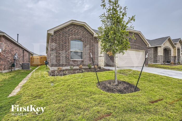 Building Photo - 2524 Goodrich Rd