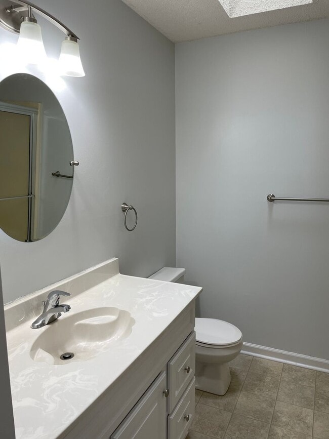 Building Photo - 2 Bedroom 2 Bath  with Flex Room, located in Saltaire Village