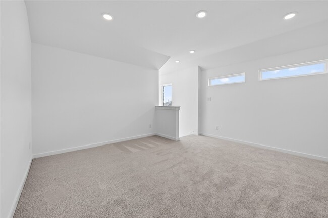 Building Photo - 21619 Colonial Medow Creek Trl