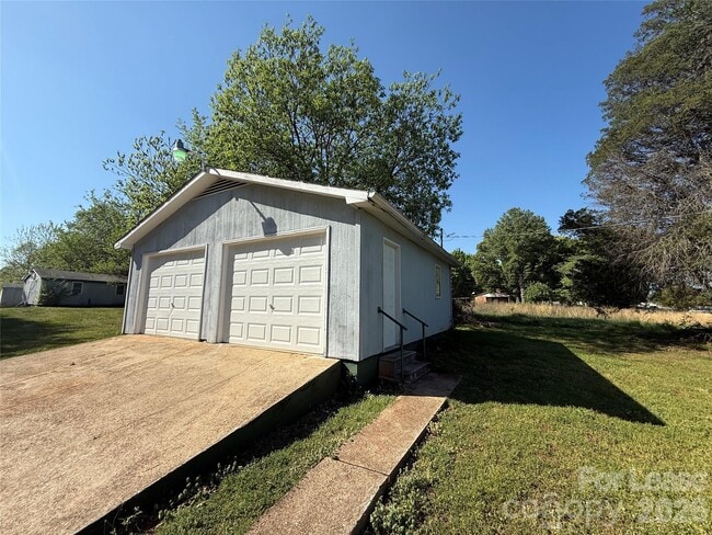 Building Photo - 507 Turnersburg Hwy