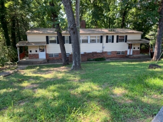 Building Photo - 241 Waddell Cir