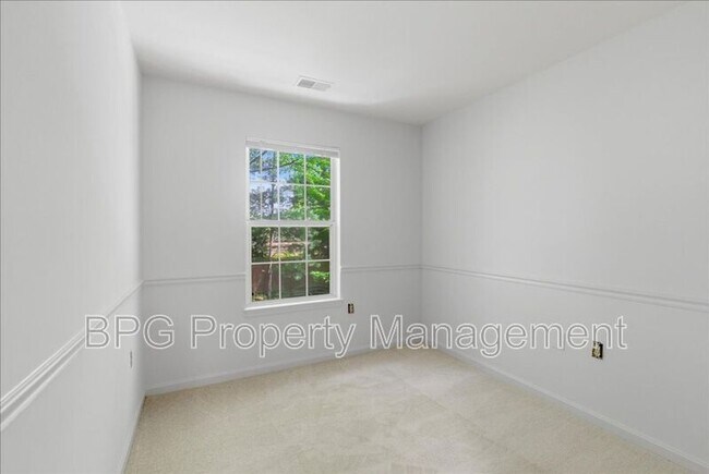 Building Photo - 522 Breckinridge Square SE