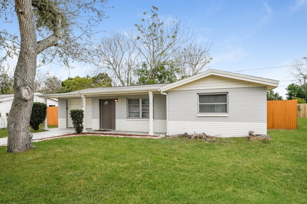 Building Photo - 4024 Cranbrook Pl