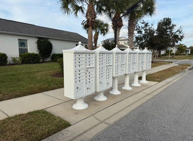 Building Photo - 4015 Cottage Hill Ave