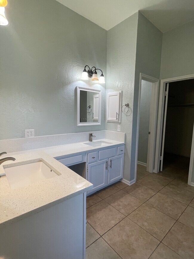 Building Photo - 3023 Quill Meadow Dr