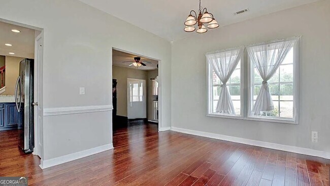 Building Photo - 2717 Mt Carmel Rd