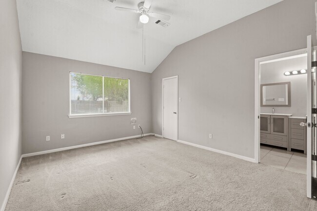 Building Photo - 21507 Bridgewater Pointe