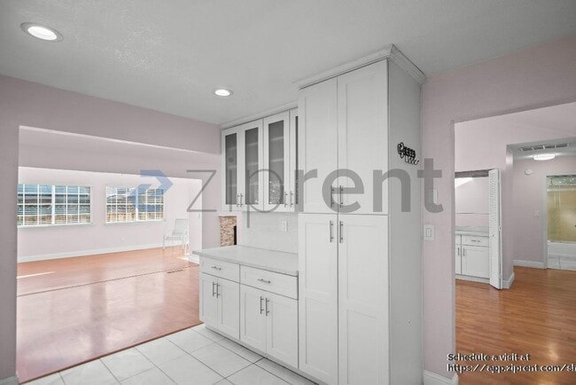 Building Photo - 1488 Gilbert Ave