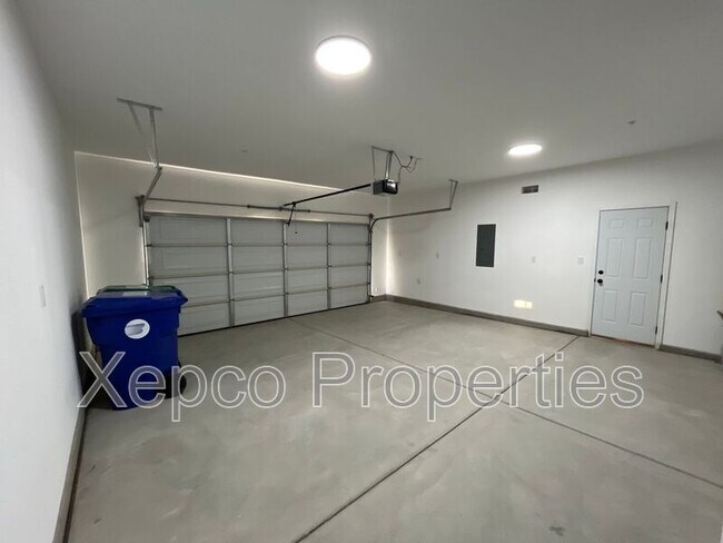 Building Photo - 29730 Landau Blvd