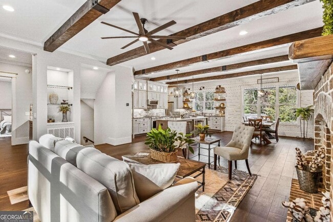 Building Photo - 6 Whisper Pl