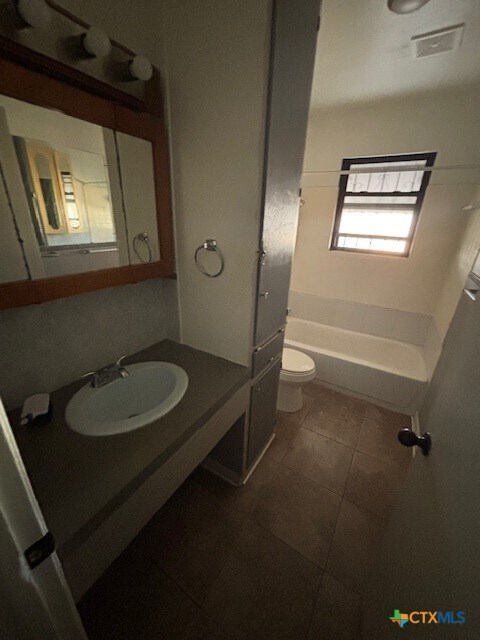 Building Photo - 1201 Greenwood Ave