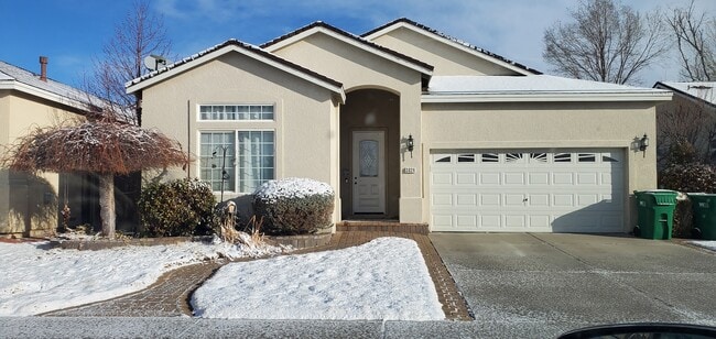 Building Photo - 3024 Oxbow Dr