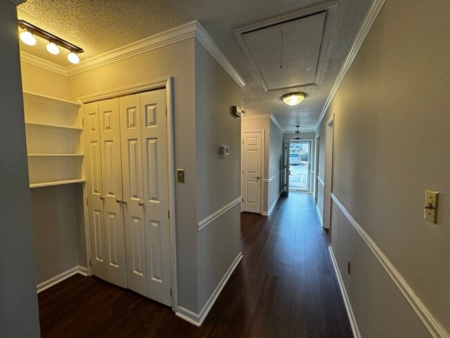 Building Photo - 135 Chrisfield Cir