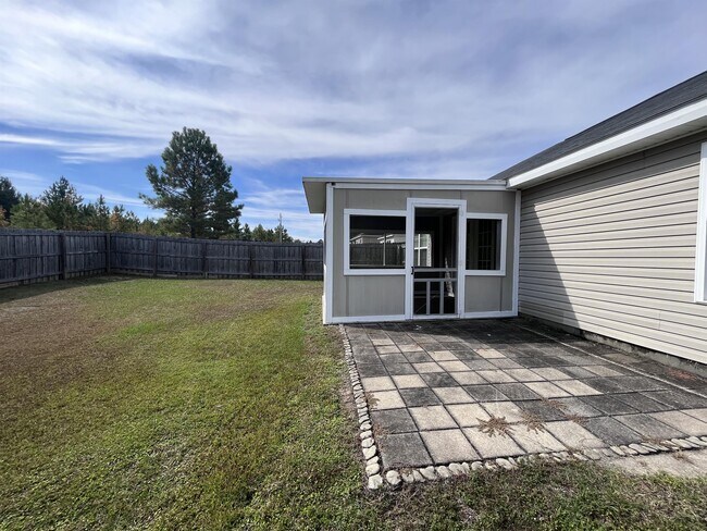 Building Photo - 206 N Bridgeport Dr