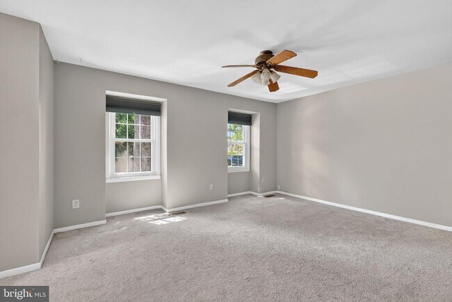 Building Photo - 9821 Owens Ct