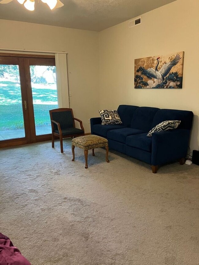 Building Photo - $1,215 | 2 Bedroom, 2 Bathroom CONDO | Designed for Ages 55+ | PET Friendly* | Available for Nove...