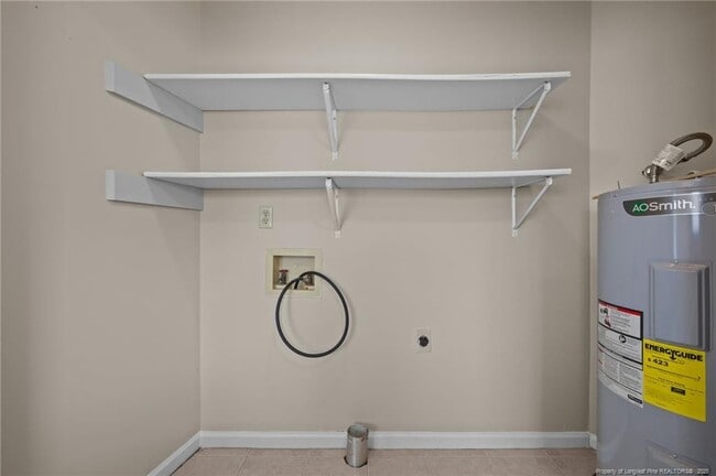 Building Photo - 962 Stewarts Creek Dr