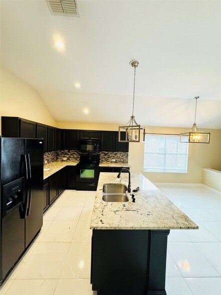 Building Photo - 1111 Mount Olive Ln