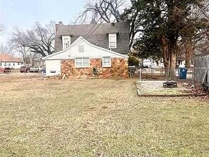 Building Photo - 521 S Cleveland Ave