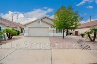 Building Photo - 1448 N Saddle St