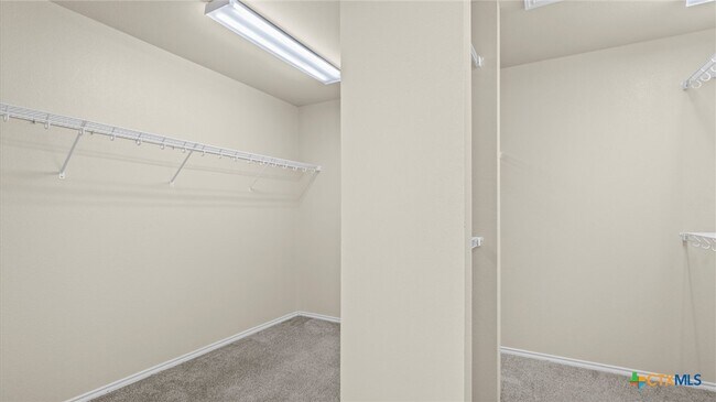 Building Photo - 152 Falcon Crossing