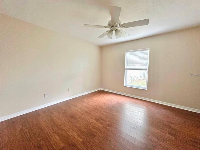 Building Photo - 12 Peruvian Ln