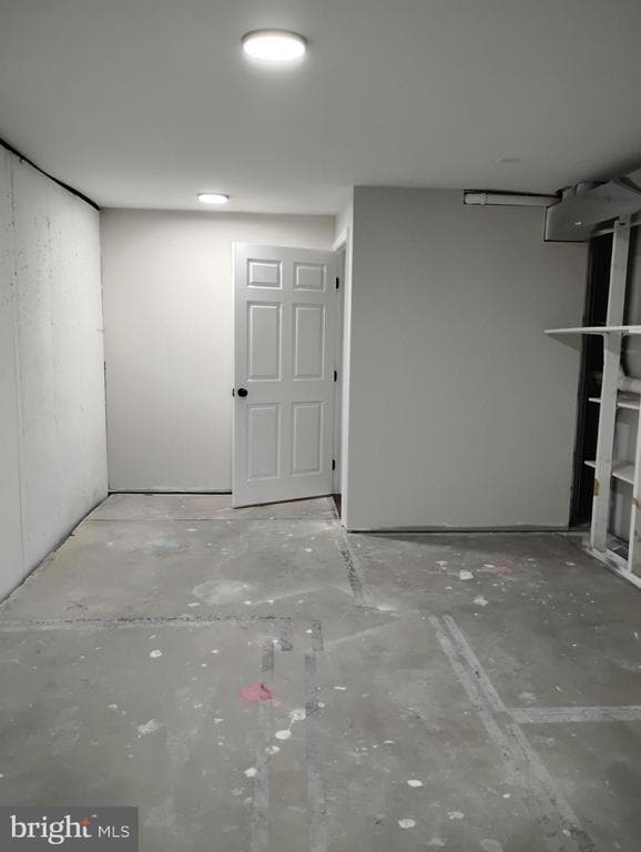 Building Photo - 22 Foxchase Dr