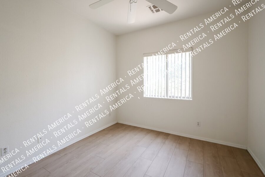 Building Photo - 2720 E Indian Wells Pl