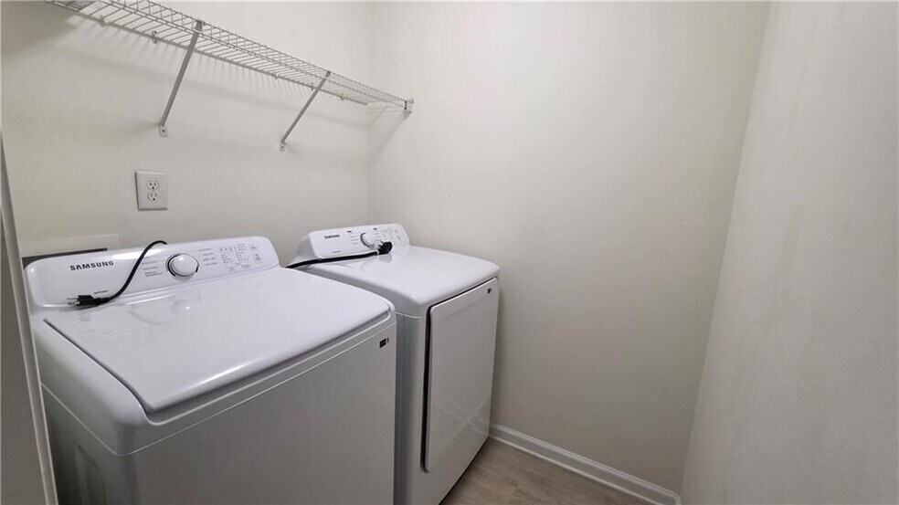 Building Photo - 3169 Mill Ct