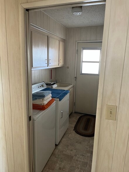Building Photo - 73049 Cabazon Peak Dr