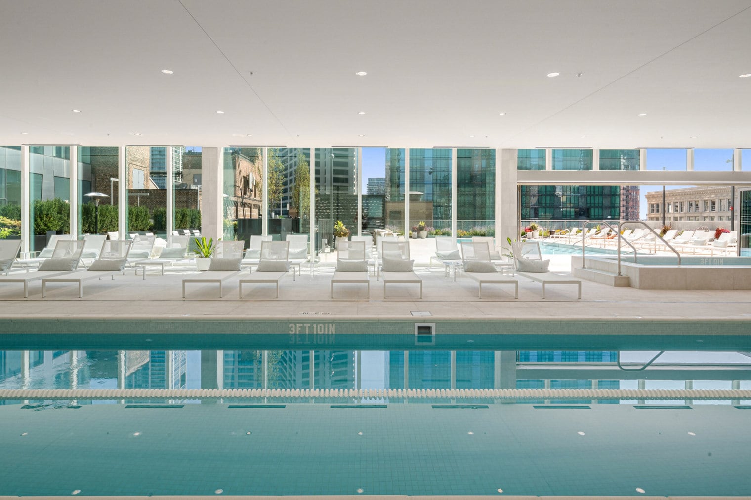 Building Photo - 1000 S Michigan Ave