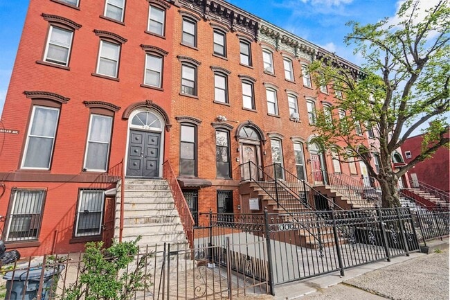 Building Photo - 800 Ocean Ave