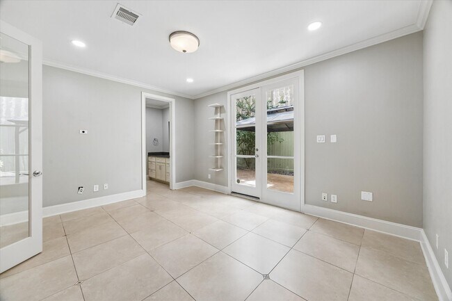 Building Photo - 6019 Post Oak Green Ln