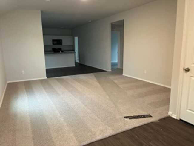 Building Photo - FIRST MONTH FREE - Beautiful New Home!