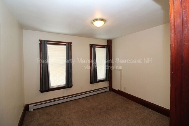 Building Photo - 30 Lafayette St