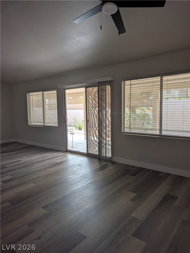 Building Photo - 327 Perry Ellis Dr