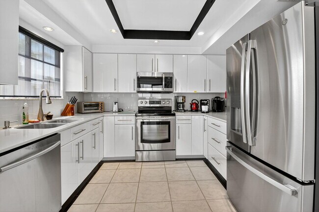 Building Photo - 15718 Loch Maree Ln