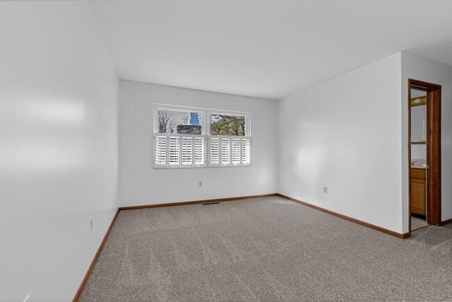 Building Photo - 49 Commanche Ct