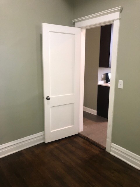 Building Photo - 2352 N Drake Ave