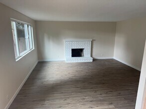 Building Photo - Great Home!