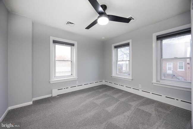 Building Photo - 313 Chestnut St