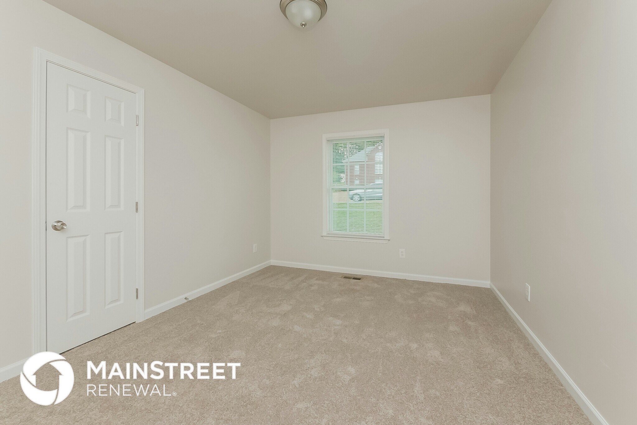 Building Photo - 810 S Hillcrest Rd