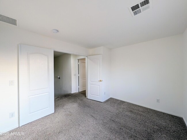 Building Photo - 3848 E Pollack St